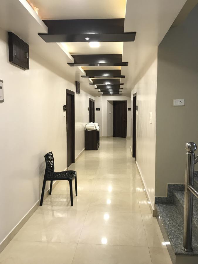 Hotel Mmk Канпур Экстерьер фото