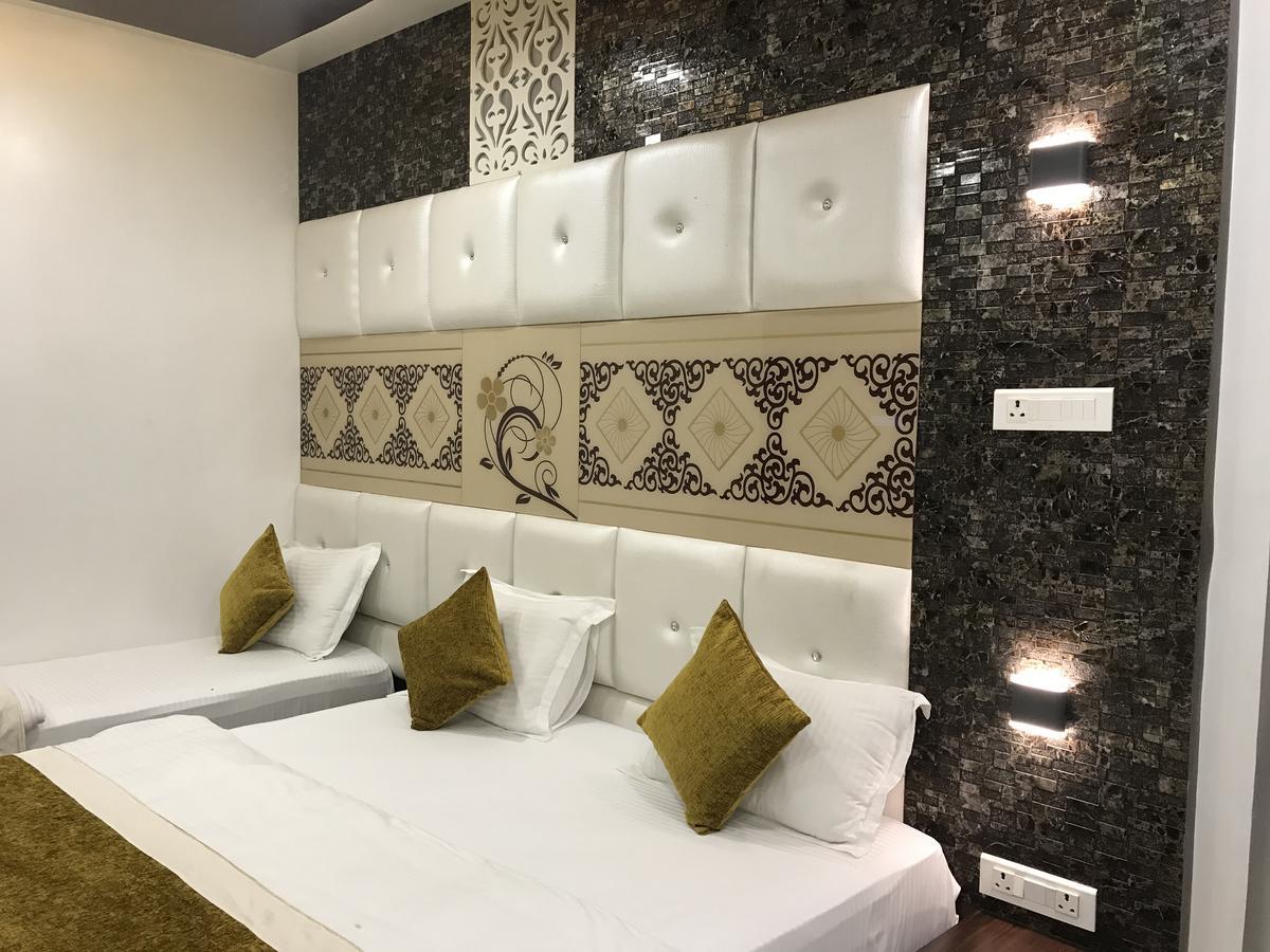 Hotel Mmk Канпур Экстерьер фото